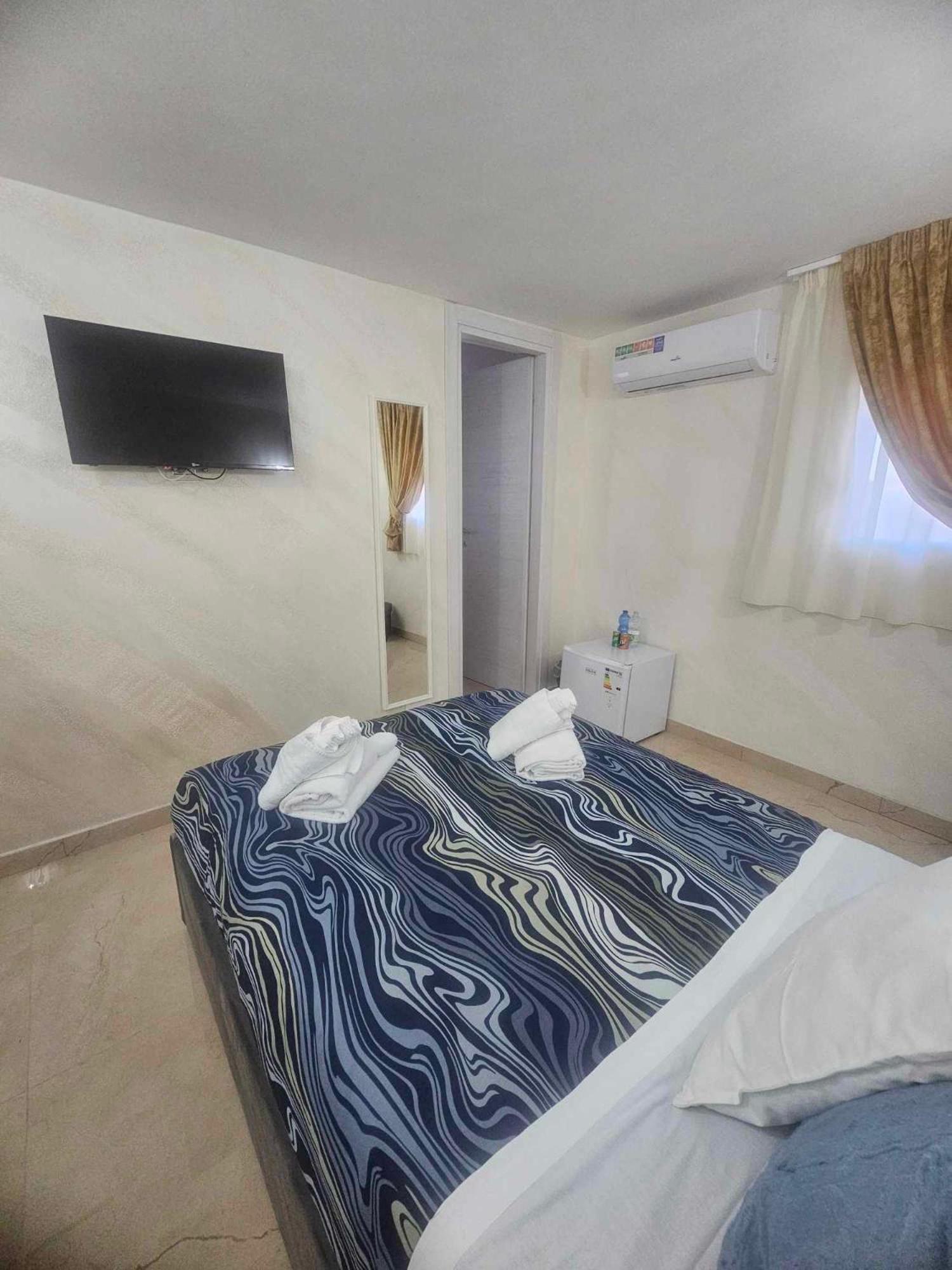 Отель Golden House Sicily Катания Экстерьер фото