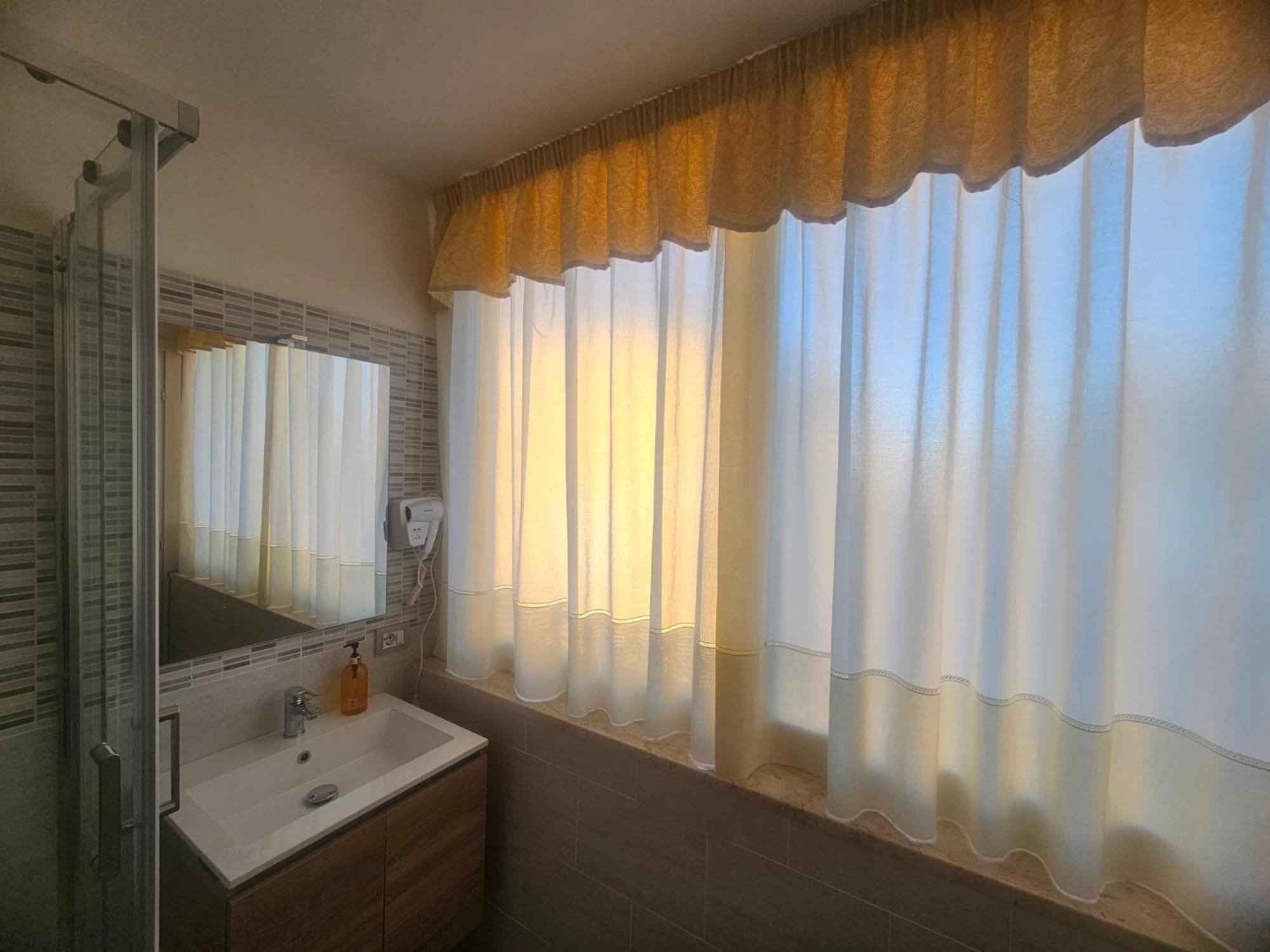 Отель Golden House Sicily Катания Экстерьер фото