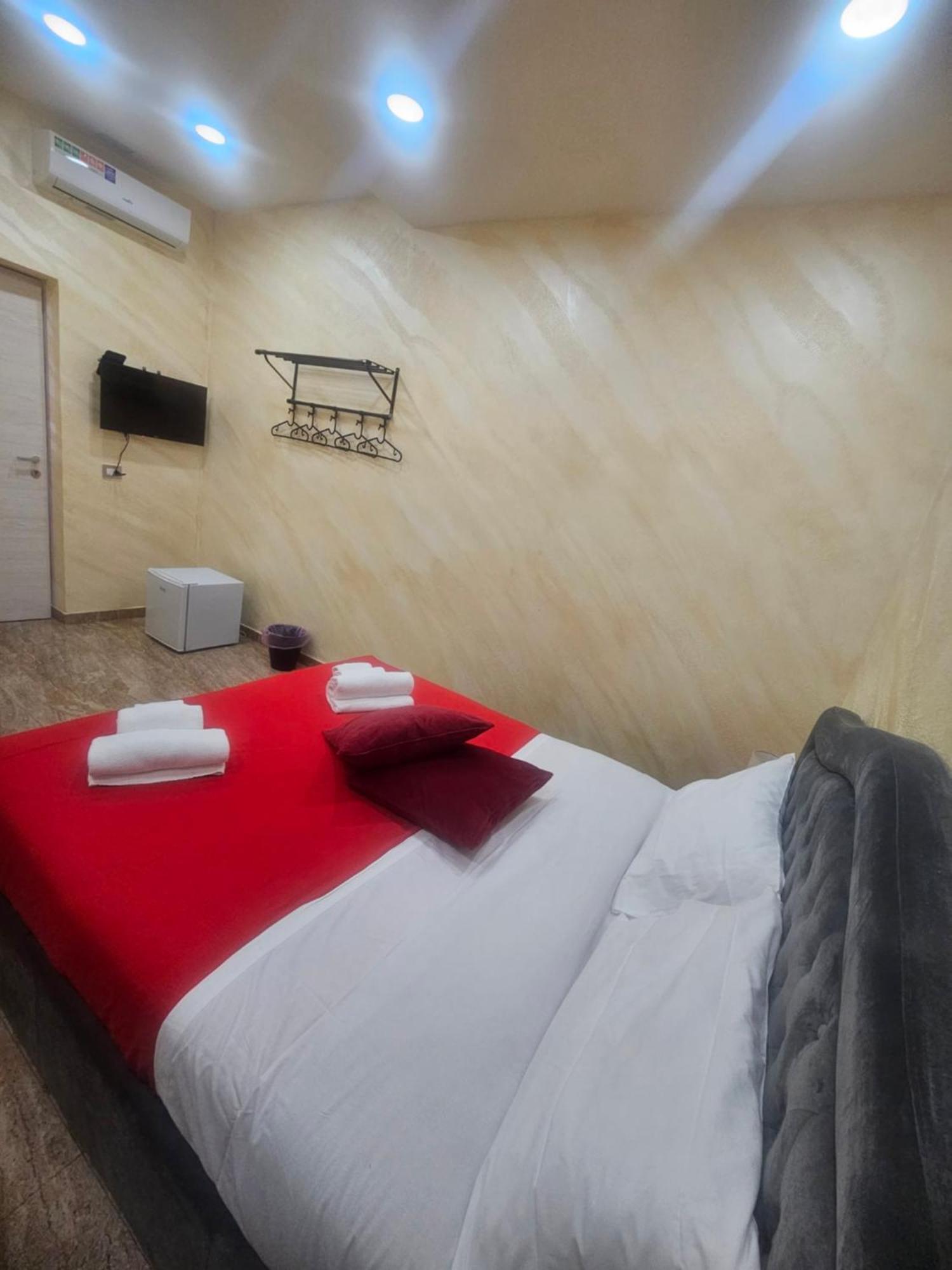 Отель Golden House Sicily Катания Экстерьер фото