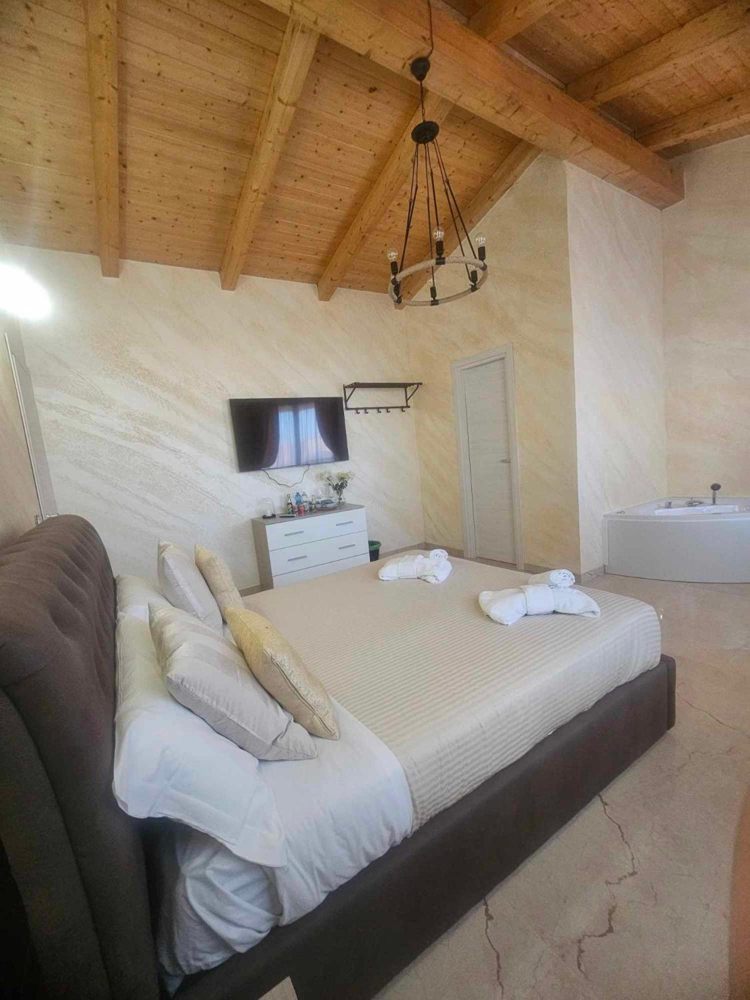 Отель Golden House Sicily Катания Экстерьер фото