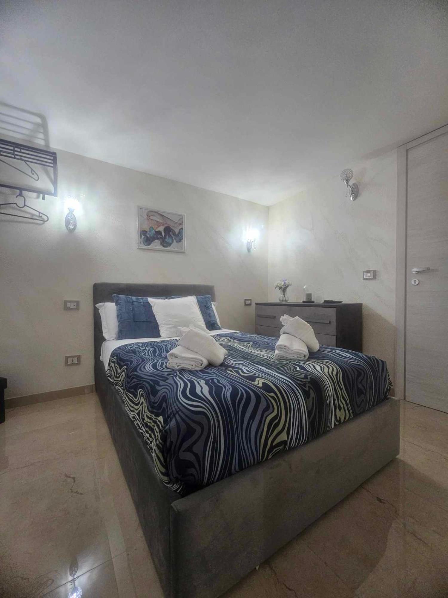 Отель Golden House Sicily Катания Экстерьер фото