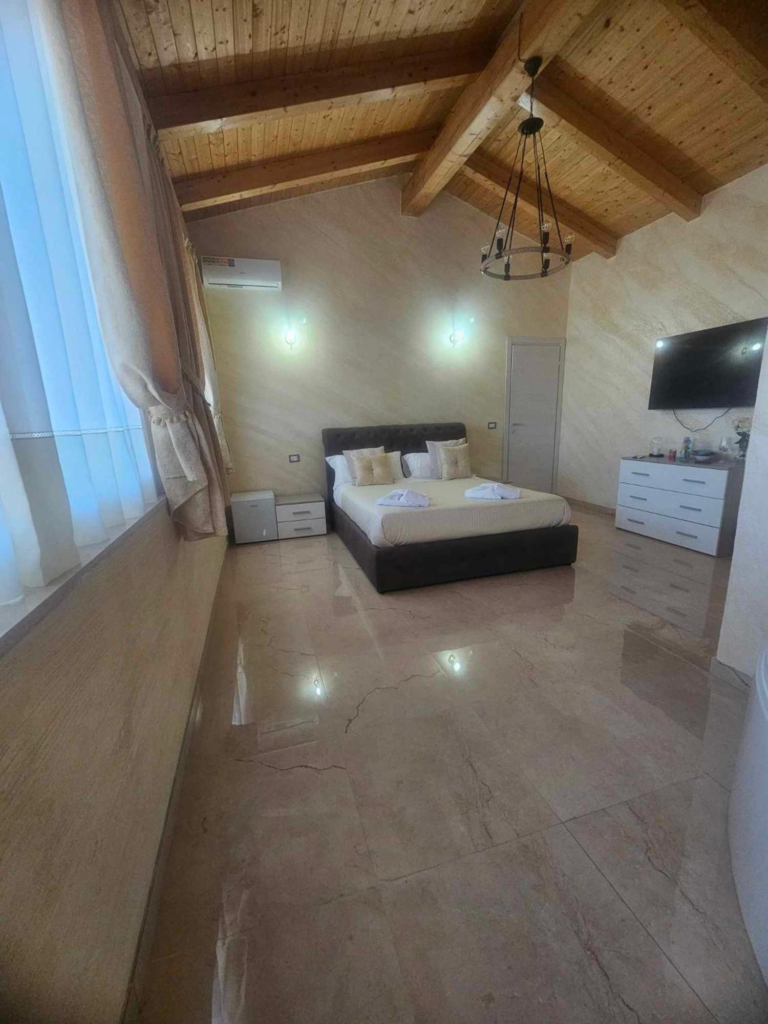 Отель Golden House Sicily Катания Экстерьер фото